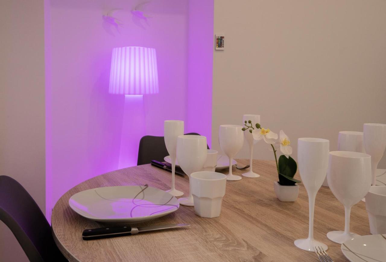 Cosmo Ideal Famille Rue Carnot Annecy Exterior foto