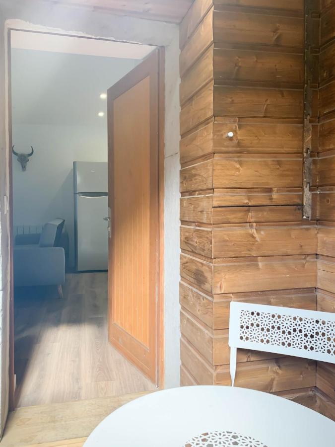 Cosmo Ideal Famille Rue Carnot Annecy Exterior foto